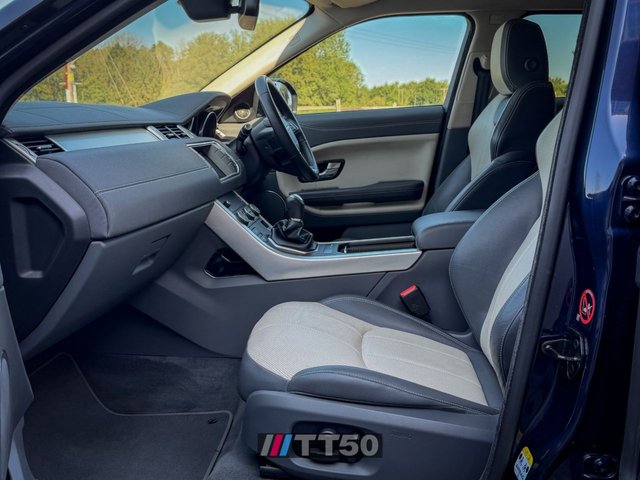 View our LAND ROVER RANGE ROVER EVOQUE