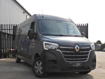 2022 RENAULT MASTER
