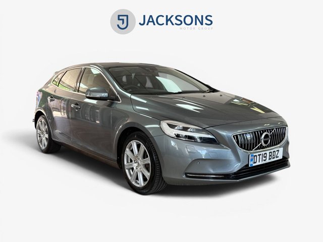 View our VOLVO V40