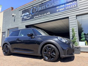 2023 MINI HATCH
