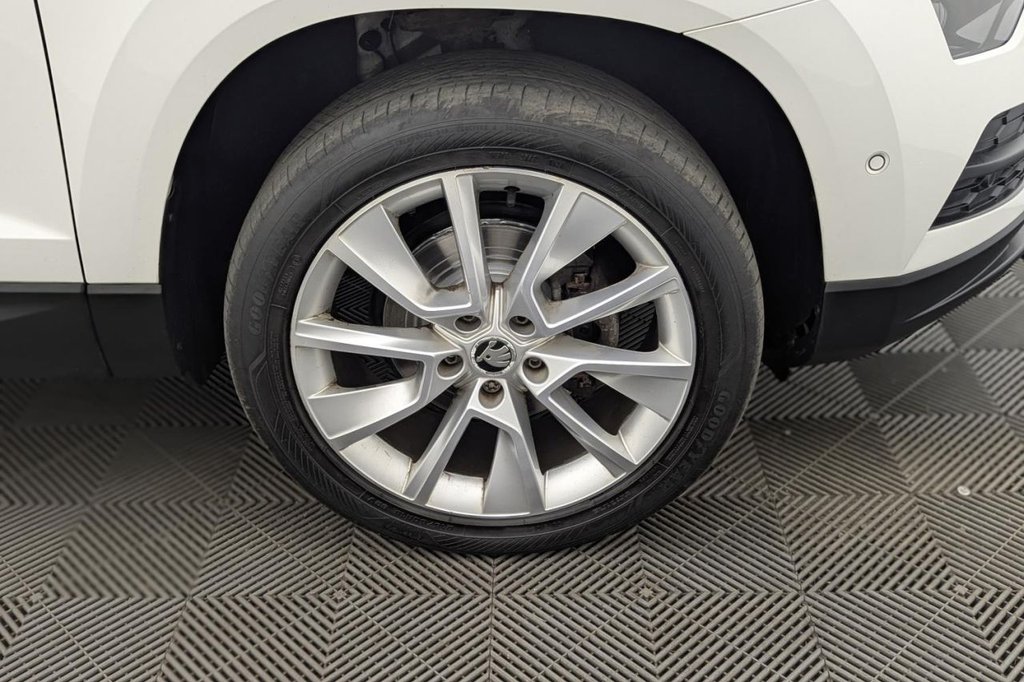 USED 2018 68 SKODA KAROQ 1.6 TDI SE L SUV 5dr Diesel DSG Euro 6 (s/s) (115 ps) Car Play, Rear Camera, Sat Nav