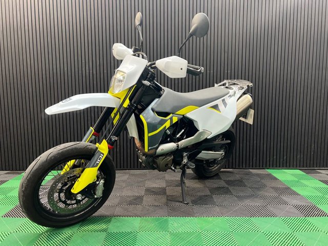 View our HUSQVARNA 701 SUPERMOTO