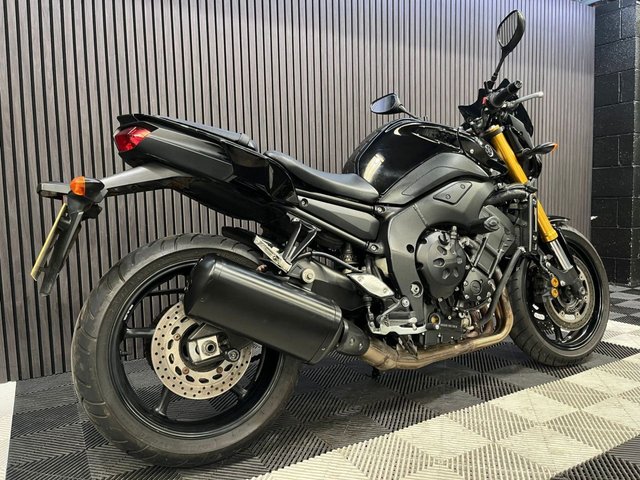 View our YAMAHA FZ8