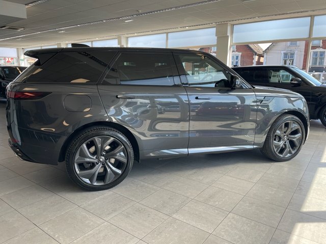 View our LAND ROVER RANGE ROVER SPORT