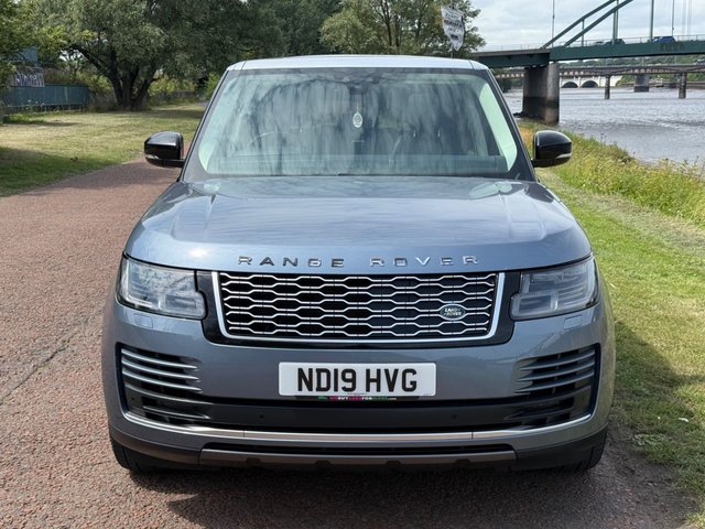 View our LAND ROVER RANGE ROVER