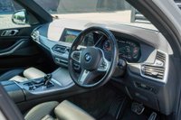 USED 2022 22 BMW X5 4.4 M50i V8 Auto xDrive Euro 6 (s/s) 5dr Sky Lounge/Comfort & Tech Pack