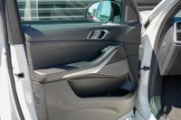 USED 2022 22 BMW X5 4.4 M50i V8 Auto xDrive Euro 6 (s/s) 5dr Sky Lounge/Comfort & Tech Pack