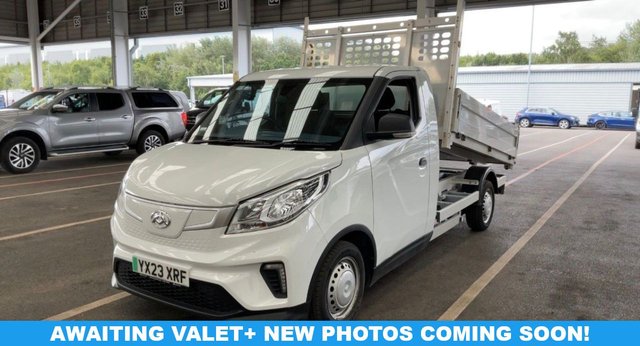 View our Maxus Edeliver 3 50.23kWh Chassis Cab 2dr Electric Auto FWD (122 ps) L2 LWB DROPSIDE TIPPER