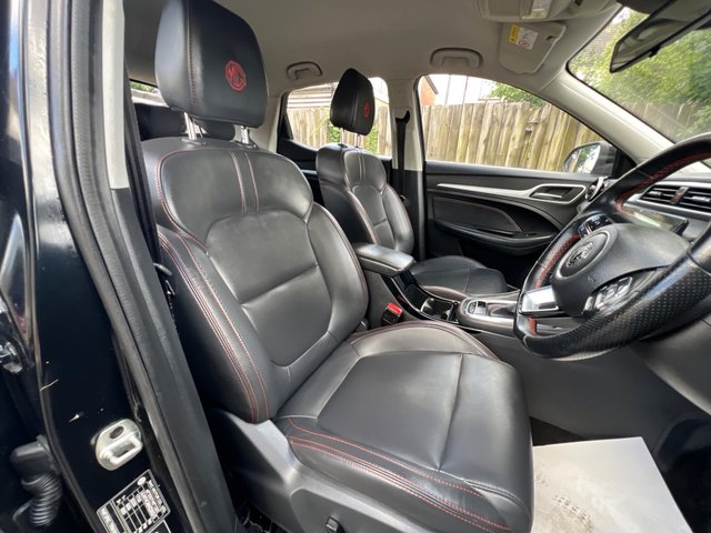 View our MG MG ZS