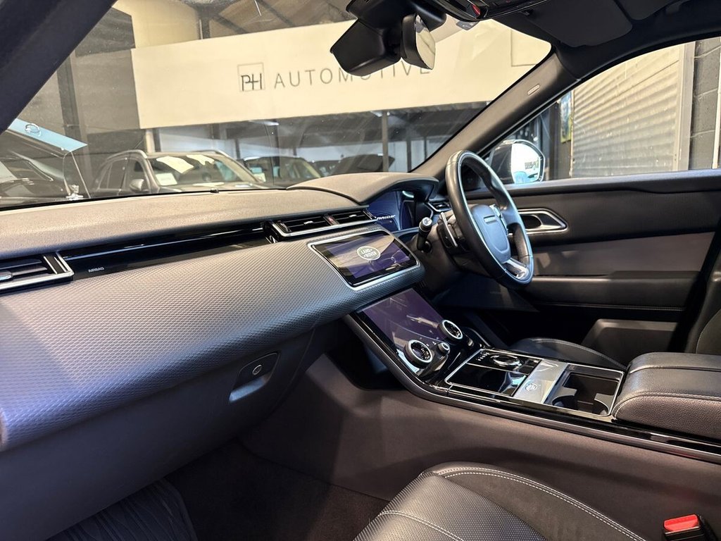USED 2020 70 LAND ROVER RANGE ROVER VELAR 3.0 D300 R-Dynamic SE SUV 5dr Diesel Auto 4WD Euro 6 (s/s) (300 ps) PANORAMIC ROOF|AIR SUSPENSION
