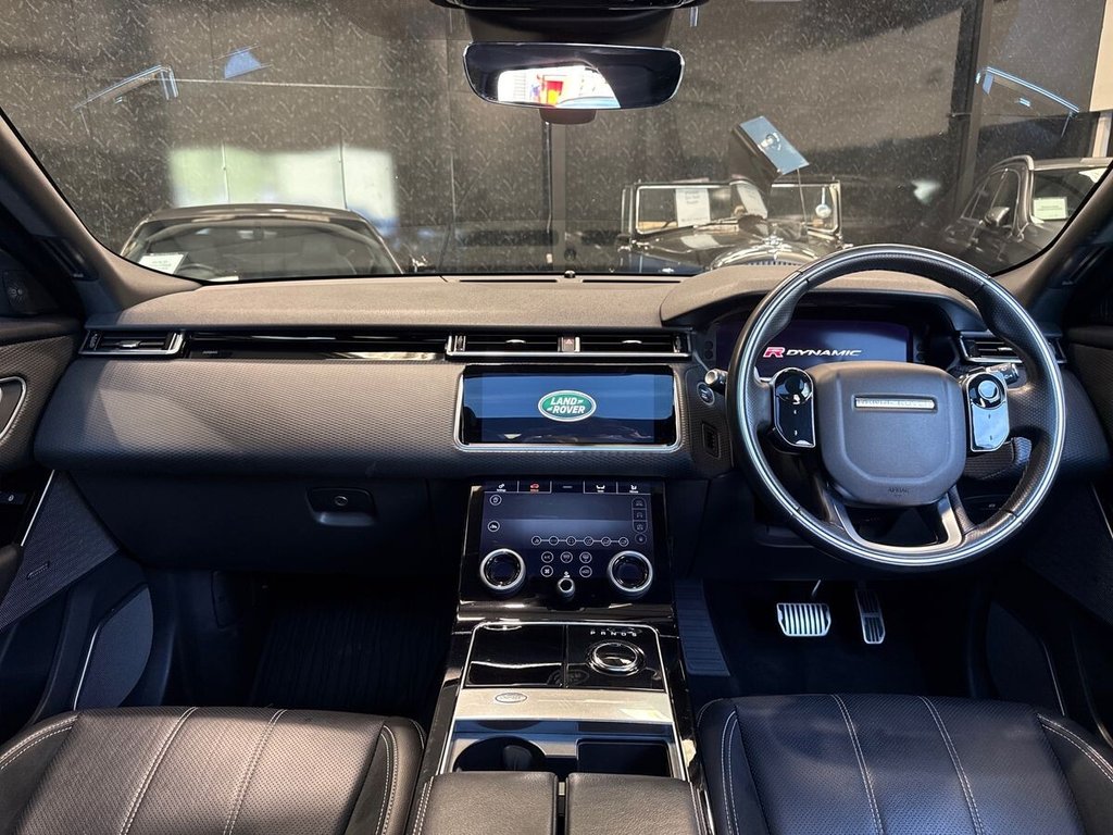 USED 2020 70 LAND ROVER RANGE ROVER VELAR 3.0 D300 R-Dynamic SE SUV 5dr Diesel Auto 4WD Euro 6 (s/s) (300 ps) PANORAMIC ROOF|AIR SUSPENSION