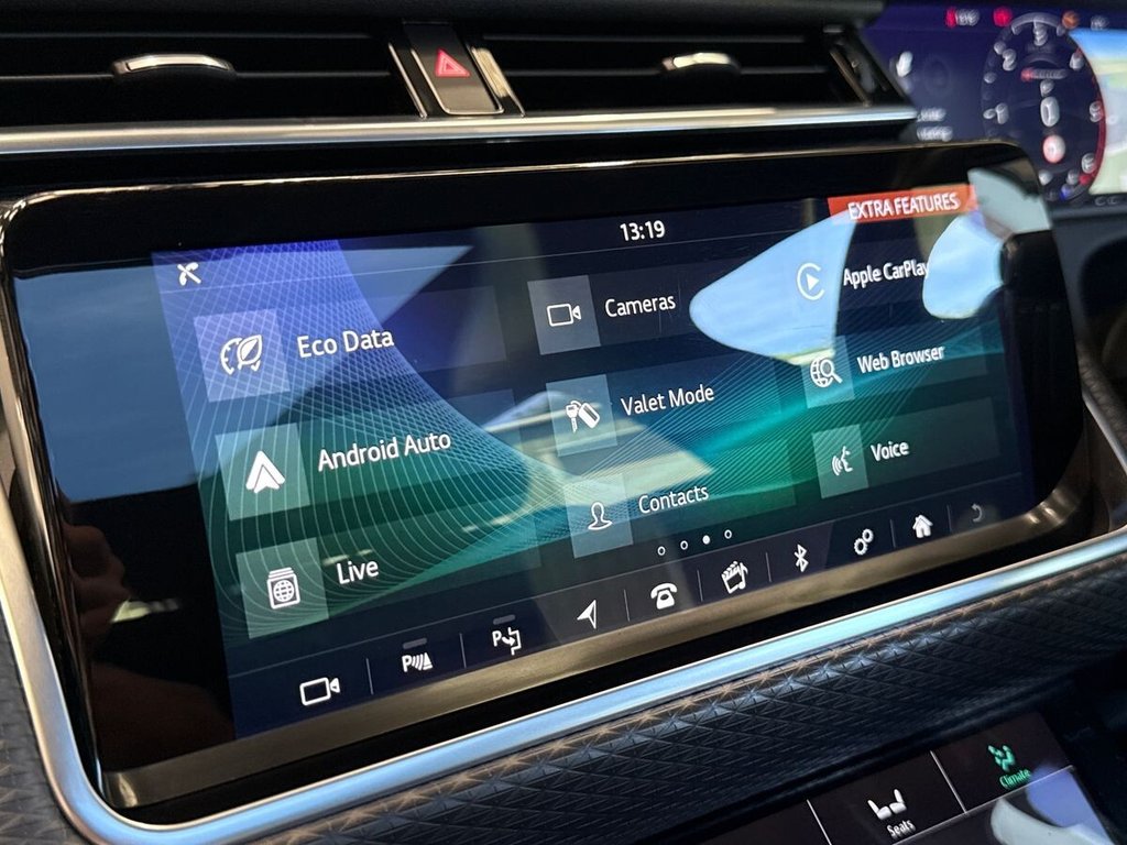 USED 2020 70 LAND ROVER RANGE ROVER VELAR 3.0 D300 R-Dynamic SE SUV 5dr Diesel Auto 4WD Euro 6 (s/s) (300 ps) PANORAMIC ROOF|AIR SUSPENSION