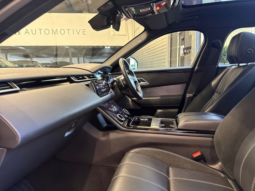 USED 2020 70 LAND ROVER RANGE ROVER VELAR 3.0 D300 R-Dynamic SE SUV 5dr Diesel Auto 4WD Euro 6 (s/s) (300 ps) PANORAMIC ROOF|AIR SUSPENSION