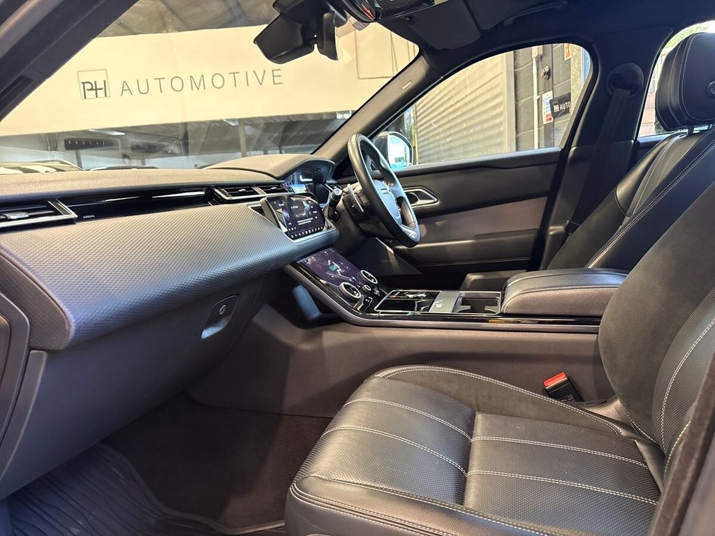 USED 2020 70 LAND ROVER RANGE ROVER VELAR 3.0 D300 R-Dynamic SE SUV 5dr Diesel Auto 4WD Euro 6 (s/s) (300 ps) PANORAMIC ROOF|AIR SUSPENSION