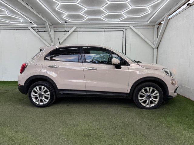 View our FIAT 500X
