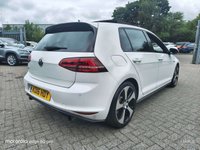 USED 2016 16 VOLKSWAGEN GOLF 2.0 TSI BlueMotion Tech GTI Hatchback 5dr Petrol DSG Euro 6 (s/s) (220 ps) PAN ROOF! HEATED SEATS! SATNAV