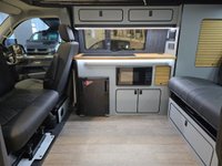 USED 2024 24 VOLKSWAGEN TRANSPORTER 2.0 TDI T28 HIGHLINE SOUTHLANDS SIGNATURE 110 BHP SWB  DISCOVERY NAV + LED LIGHTS