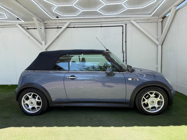 View our MINI CONVERTIBLE