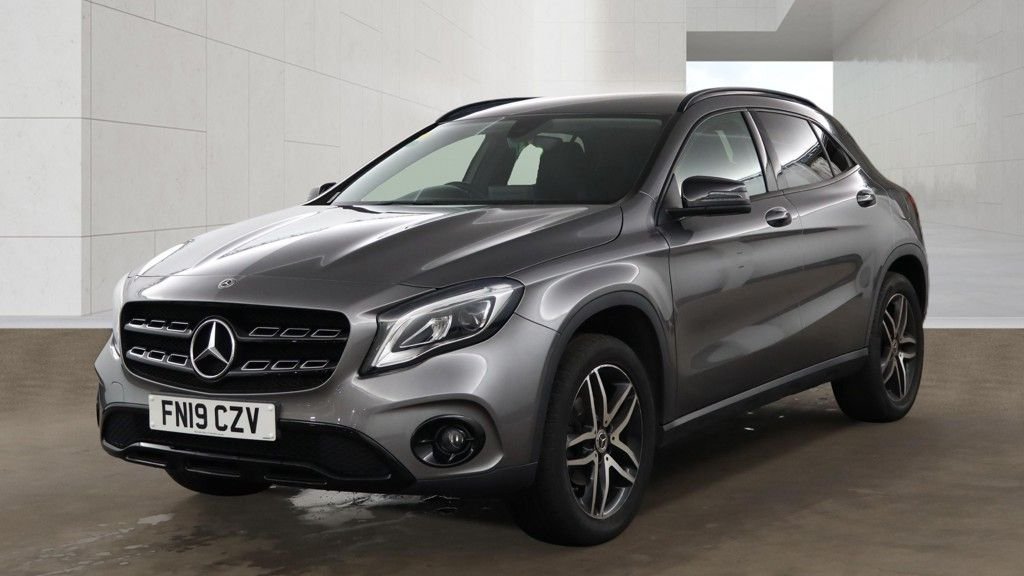 USED 2019 19 MERCEDES-BENZ GLA 1.6 GLA180 Urban Edition SUV 5dr Petrol 7G-DCT Euro 6 (s/s) (122 ps) SERVICE HISTORY / 2 OWNERS