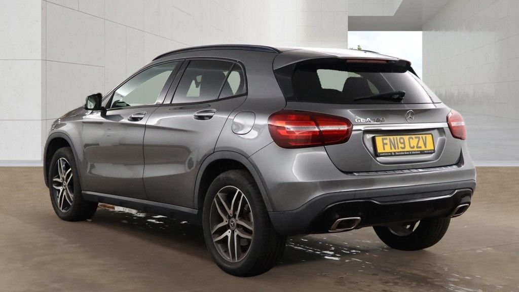 USED 2019 19 MERCEDES-BENZ GLA 1.6 GLA180 Urban Edition SUV 5dr Petrol 7G-DCT Euro 6 (s/s) (122 ps) SERVICE HISTORY / 2 OWNERS