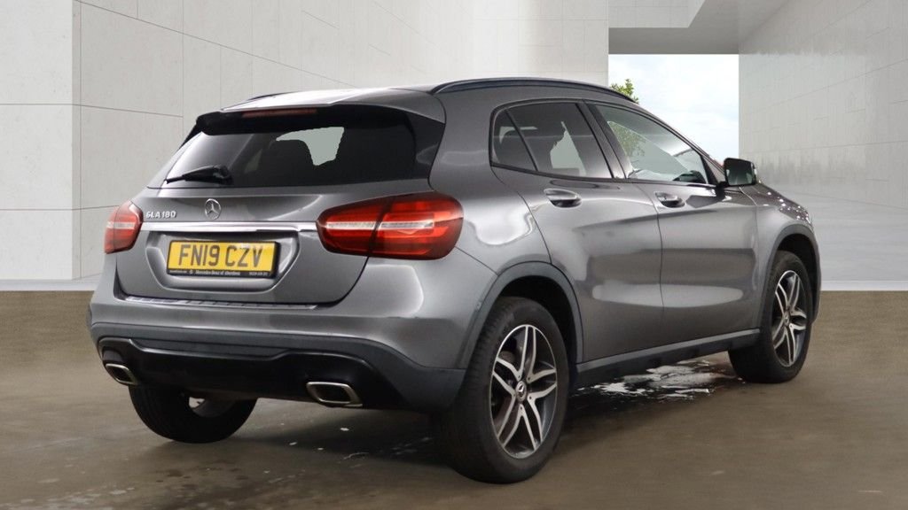 USED 2019 19 MERCEDES-BENZ GLA 1.6 GLA180 Urban Edition SUV 5dr Petrol 7G-DCT Euro 6 (s/s) (122 ps) SERVICE HISTORY / 2 OWNERS