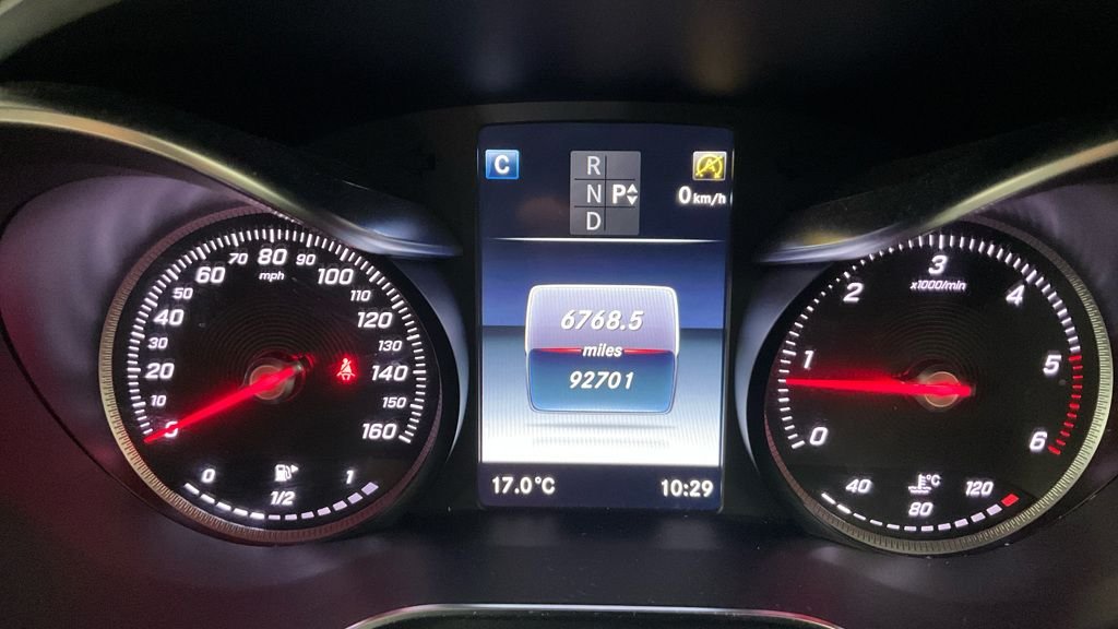 USED 2018 18 MERCEDES-BENZ GLC 2.1 GLC220d AMG Line (Premium) SUV 5dr Diesel G-Tronic 4MATIC Euro 6 (s/s) (170 ps) SERVICE HISTORY + 2 KEYS