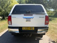 USED 2022 22 TOYOTA HILUX 2.4 D-4D Icon Pickup Double Cab 4dr Diesel Auto 4WD Euro 6 (s/s) (150 ps) TOYOTA HILUX ICON D/CAB AUTOMATIC ONE OWNER WHITE