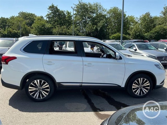 2019 19 MITSUBISHI OUTLANDER 2.0 MIVEC Juro CVT 4WD Euro 6 (s/s) 5dr 2 OWNERS-7 SERVICES-H/SEATS