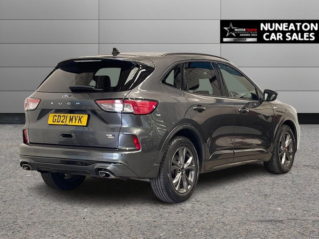 2021 Ford Kuga — image 3