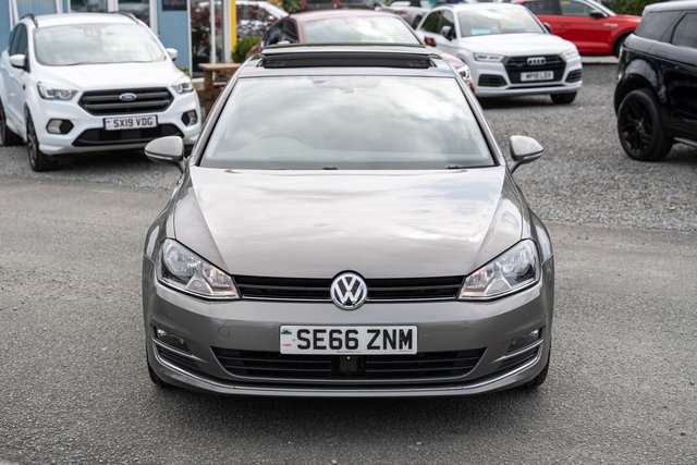 View our VOLKSWAGEN GOLF