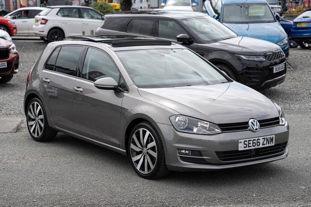 View our VOLKSWAGEN GOLF