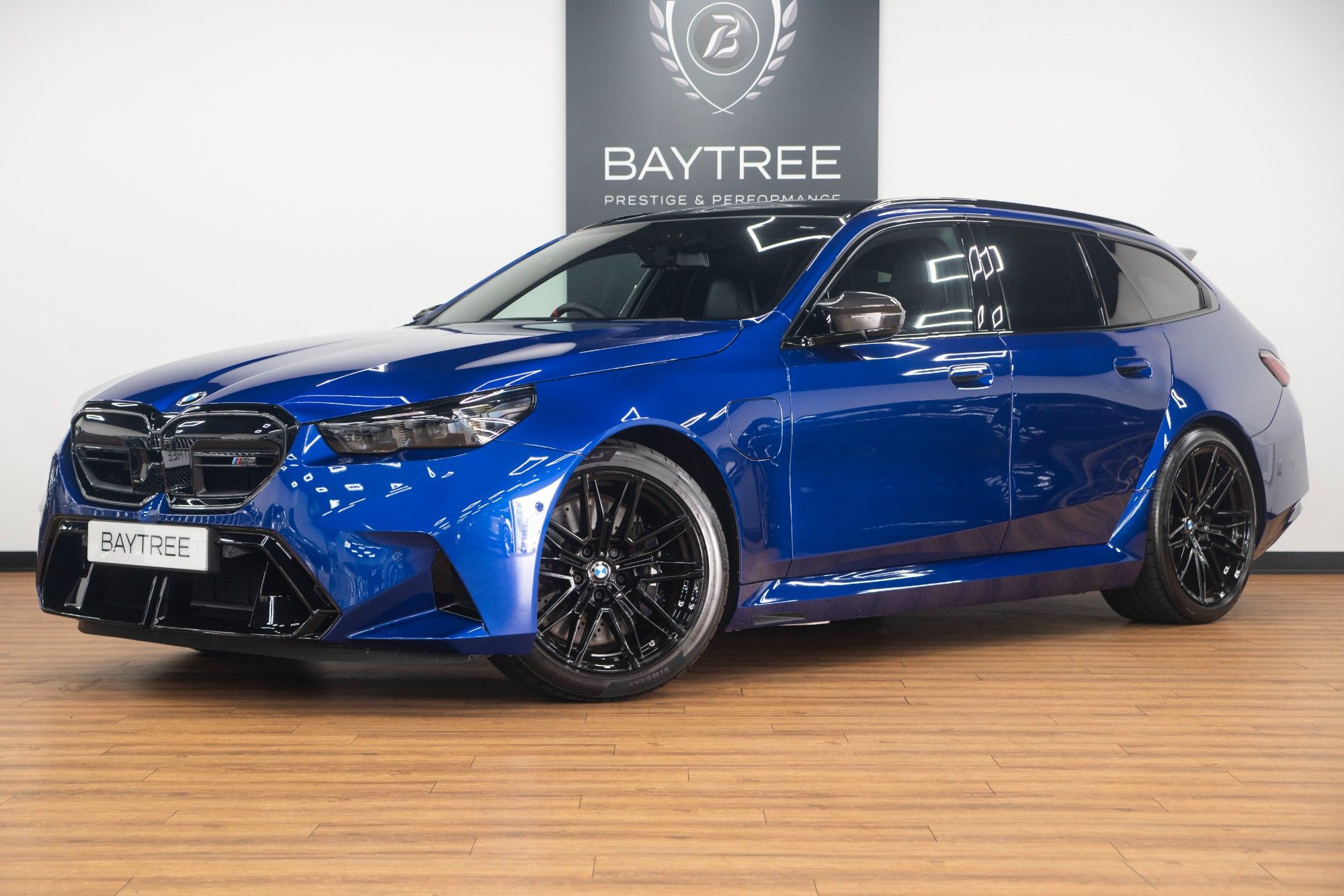 USED 2026 26 BMW M5 4.4 Touring 