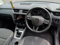 USED 2020 20 SKODA OCTAVIA 1.6 TDI SE Drive Estate 5dr Diesel Manual Euro 6 (s/s) (115 ps) APPLE CARPLAY + PARKING SENSORS + CRUISE CONTROL