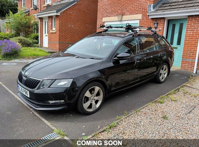 View our Skoda Octavia 1.6 TDI SE Drive Estate 5dr Diesel Manual Euro 6 (s/s) (115 ps)