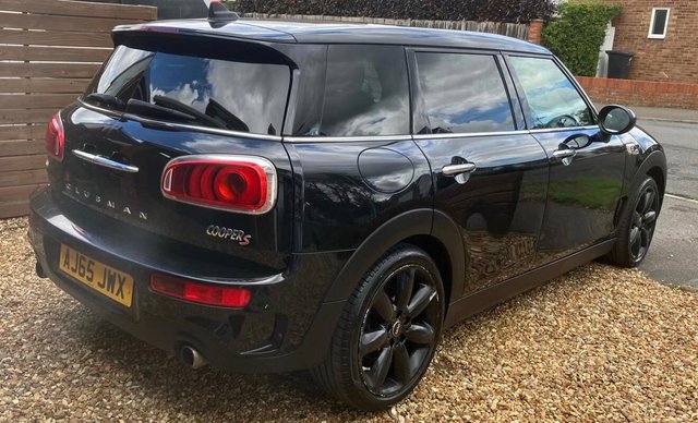 View our MINI CLUBMAN
