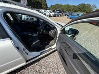 USED 2015 15 VOLVO V70 2.0 D4 SE Nav Estate 5dr Diesel Geartronic Euro 6 (s/s) (181 ps) 