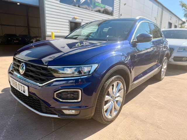 View our VOLKSWAGEN T-ROC