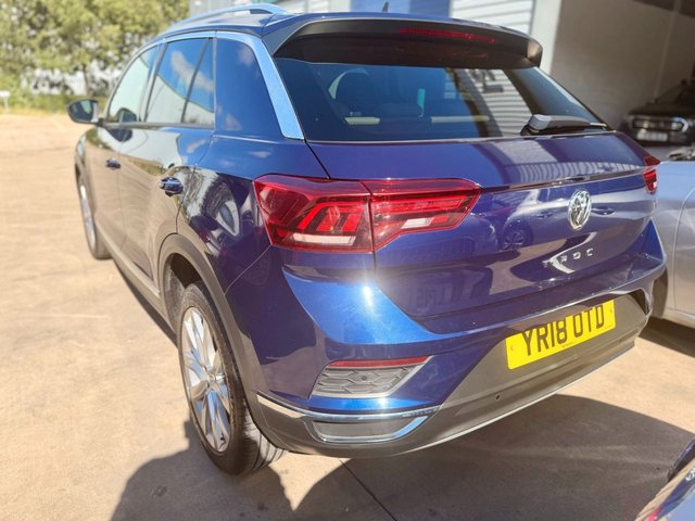 View our VOLKSWAGEN T-ROC