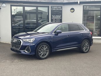 View our AUDI Q3