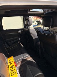 USED 2014 H JEEP GRAND CHEROKEE 3.0 V6 CRD Overland SUV 5dr Diesel Auto 4WD Euro 5 (247 bhp) The Perfect Blend of Comfort, Capability & Performance