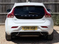 USED 2018 18 VOLVO V40 1.5 V40 R-Design Pro T3 Auto 5dr Full Service History Sat Nav