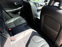 USED 2018 18 VOLVO V40 1.5 V40 R-Design Pro T3 Auto 5dr Full Service History Sat Nav