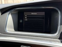 USED 2018 18 VOLVO V40 1.5 V40 R-Design Pro T3 Auto 5dr Full Service History Sat Nav