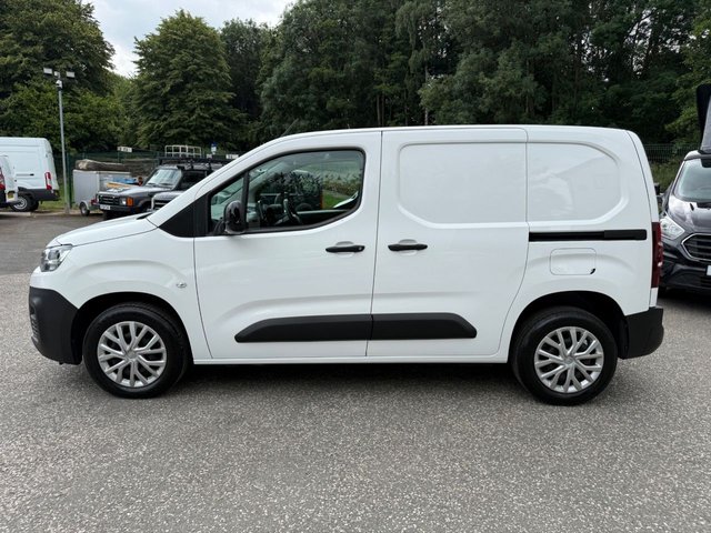 View our CITROEN BERLINGO