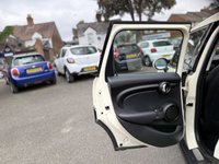 USED 2018 68 MINI HATCH 1.5 Cooper Hatchback 5dr Petrol Steptronic Euro 6 (s/s) (136 ps) 