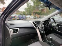 USED 2016 16 HYUNDAI I30 1.6 CRDi Blue Drive SE Nav Hatchback 5dr Diesel Manual Euro 6 (s/s) (110 ps) 