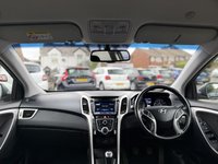 USED 2016 16 HYUNDAI I30 1.6 CRDi Blue Drive SE Nav Hatchback 5dr Diesel Manual Euro 6 (s/s) (110 ps) 