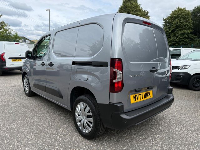 View our PEUGEOT PARTNER