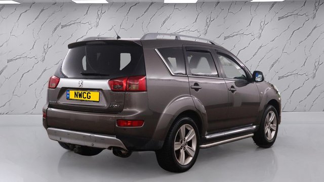View our PEUGEOT 4007
