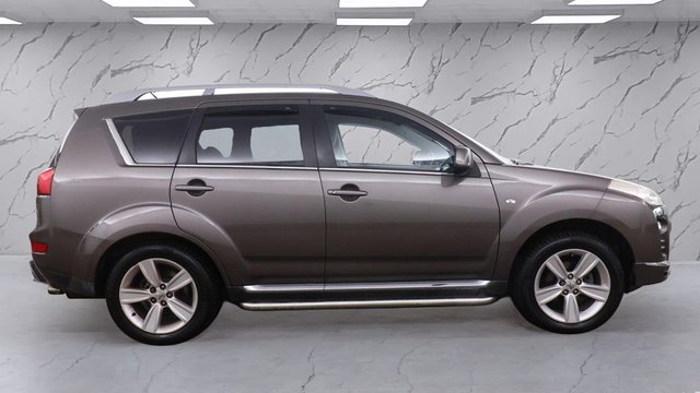 View our PEUGEOT 4007